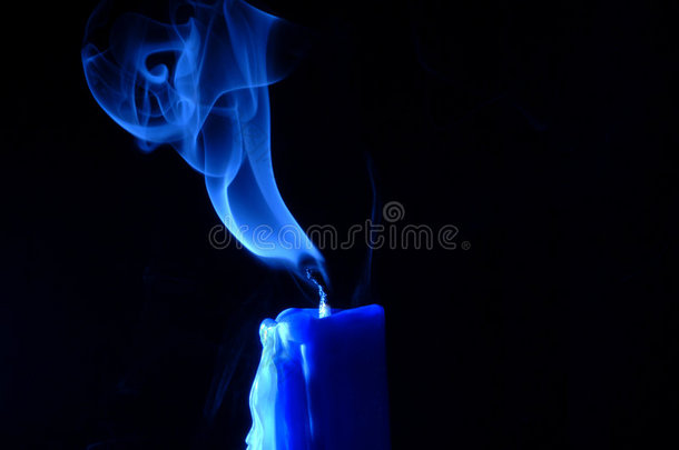 蓝色蜡烛