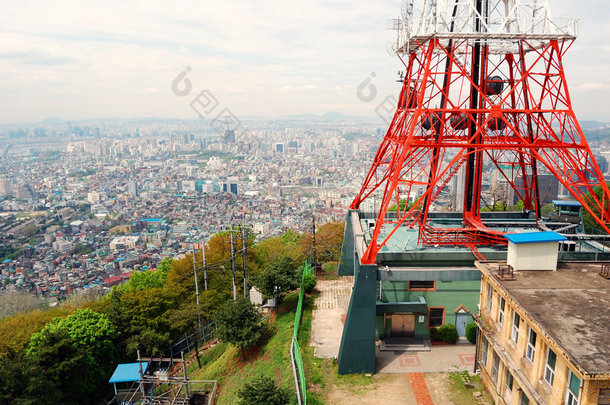 从汉城塔俯瞰城市