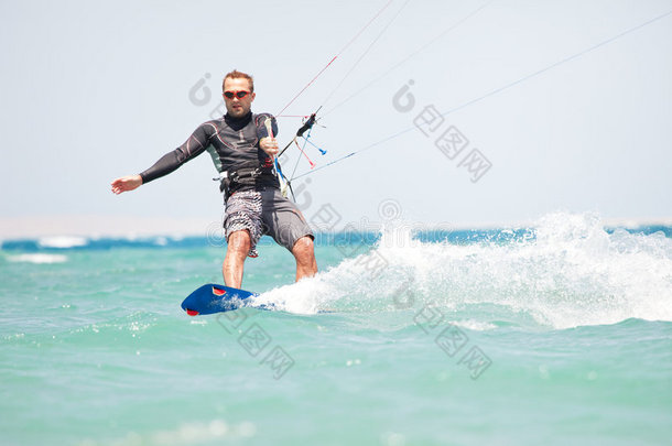 风筝冲浪