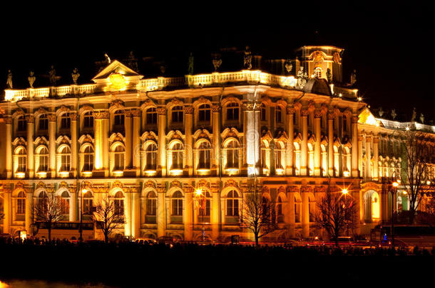 国立隐逸博物馆（冬宫）-著名的鲁