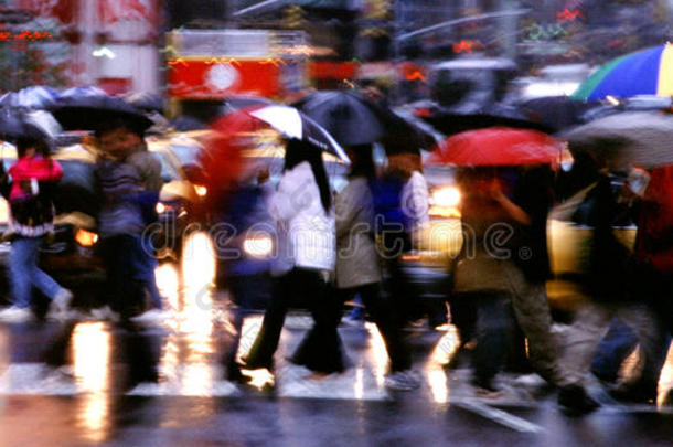 时代广场雨景