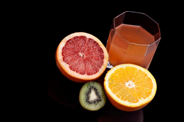 橙汁、猕猴桃汁、柚子汁
