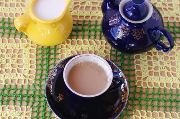 一杯奶茶壶