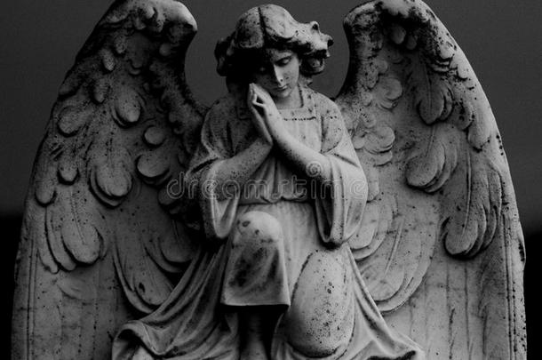 天使祈祷像