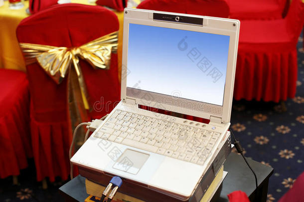 <strong>婚礼现场</strong>的笔记本电脑。