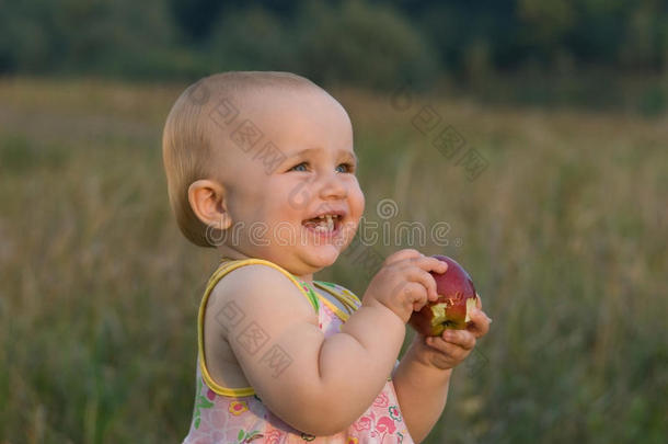 最喜欢的水果。一个苹果。