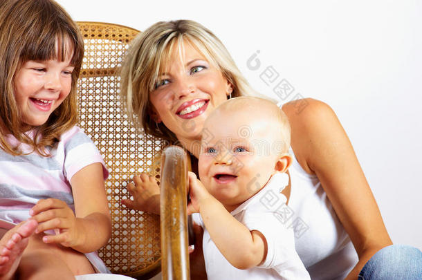 摇椅：母子俩