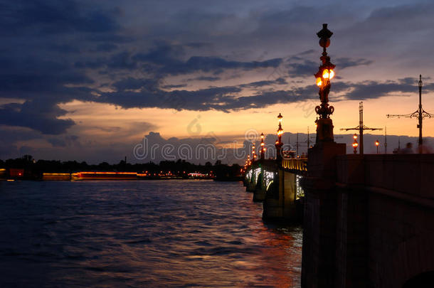 圣彼得堡特洛伊茨基大桥