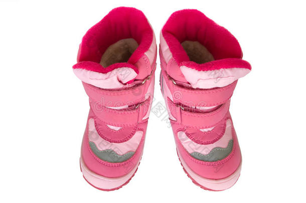 粉色儿童保暖靴。