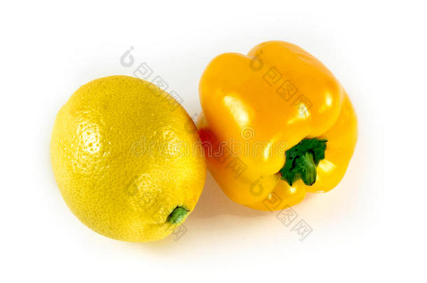 双胞胎-黄色辣椒和柠檬