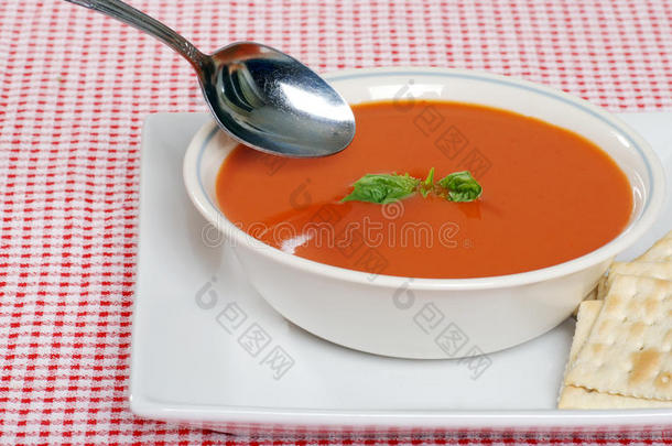 蕃茄酥罗勒汤