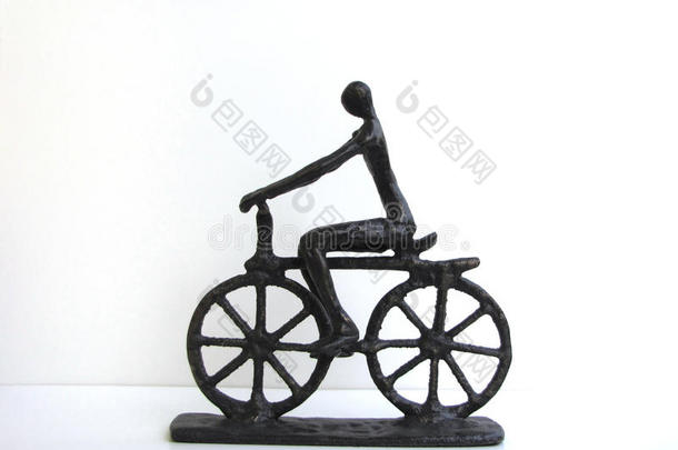雕塑自行车手