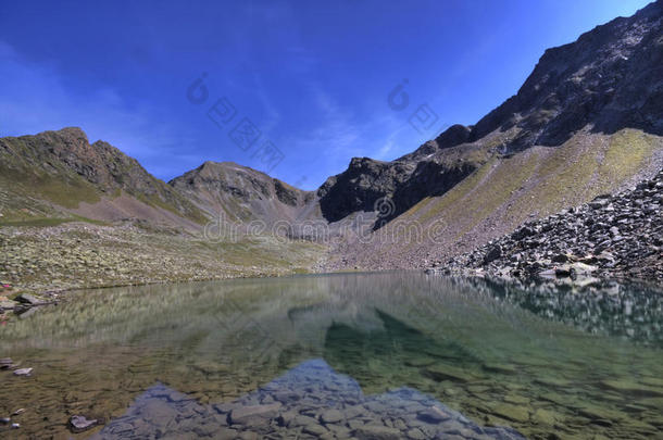 高山湖泊