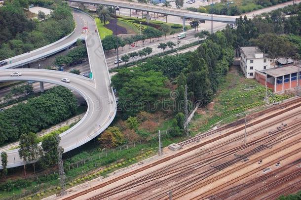 公路和铁路