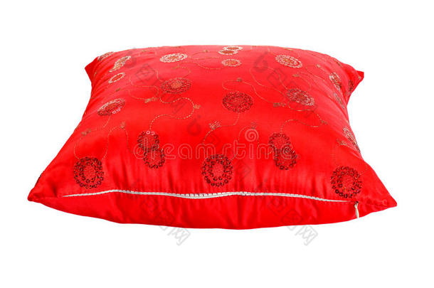 红色花纹装饰枕