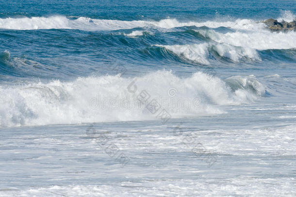 <strong>海浪</strong>和<strong>海浪</strong>