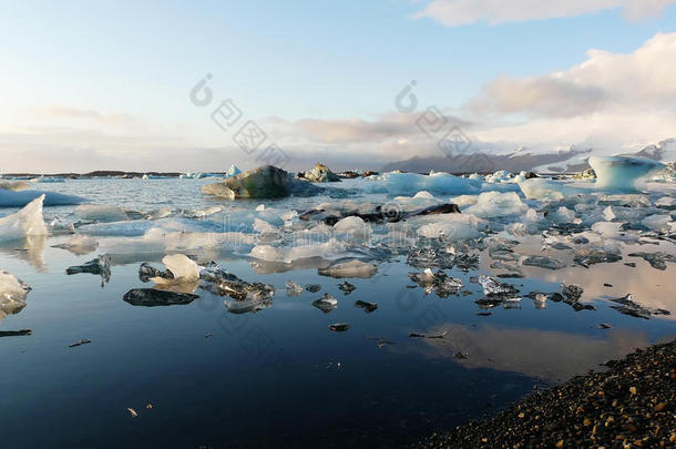 冰岛冰川泻湖
