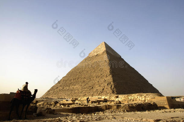 埃及开罗吉萨<strong>金字塔</strong>全景图