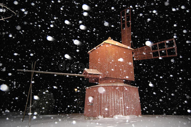 雪夜风车