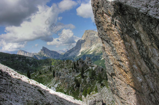 <strong>白云石</strong>山脉，意大利，2009年夏天