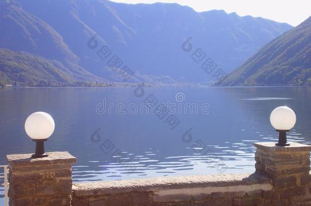 卢加诺湖和平