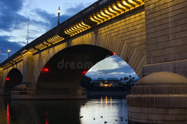 日落时的伦敦桥