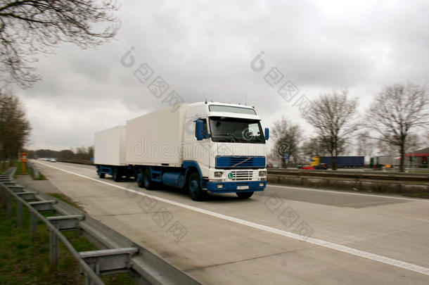 德国公路上的卡车