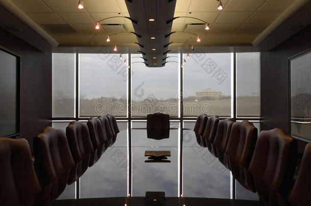 空的正式会议室现代设计