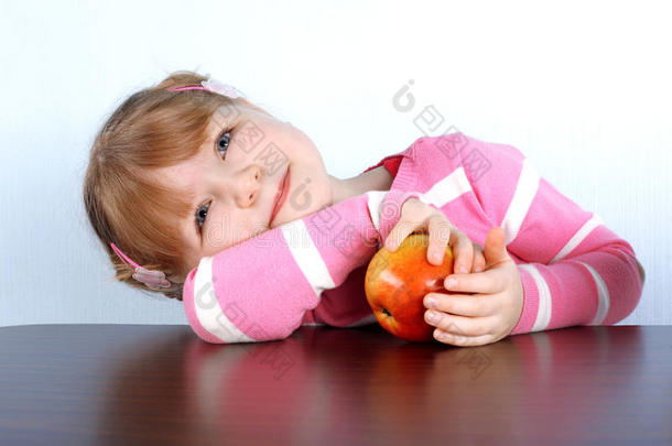 梦中的苹果小女孩