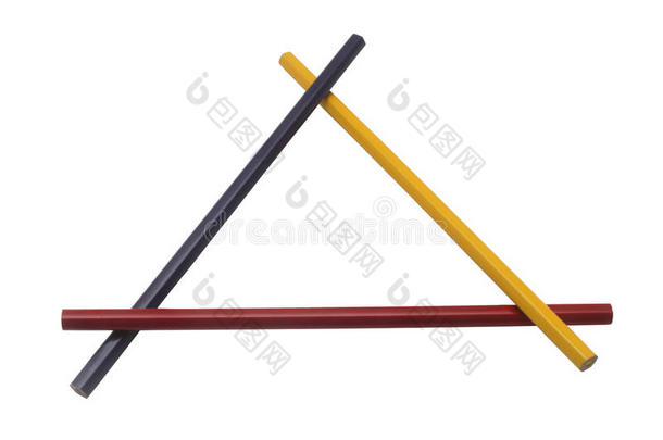 三支铅笔形成三角形