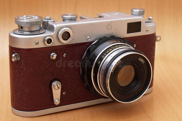红色复古胶卷相机