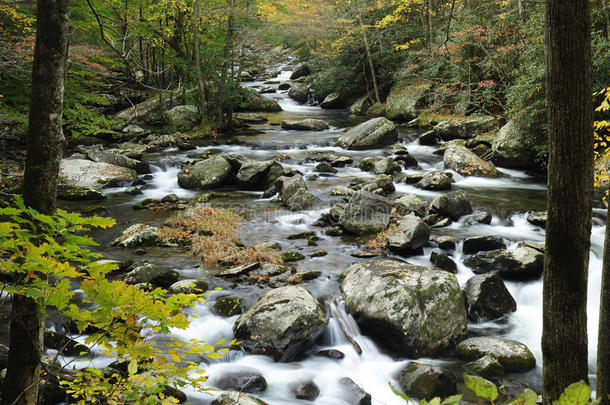 烟山小鸽子河