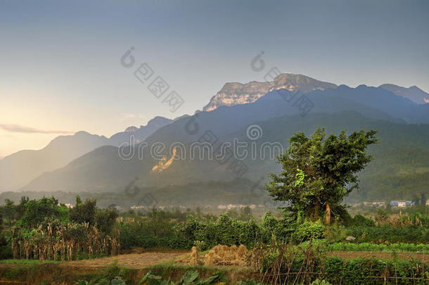 峨眉山