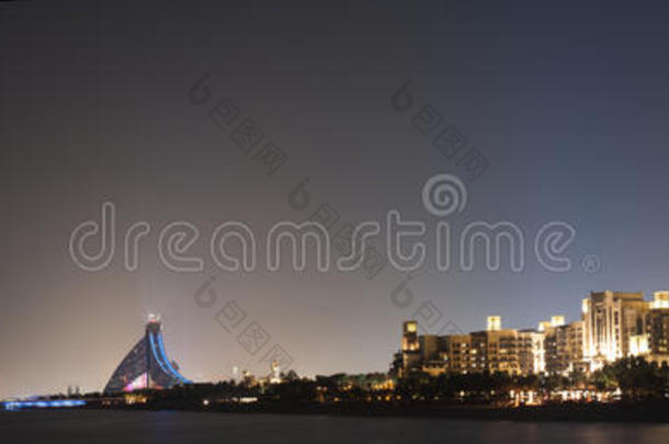 迪拜海滩夜景