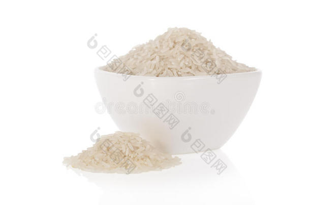 长白米饭在一个碗孤立