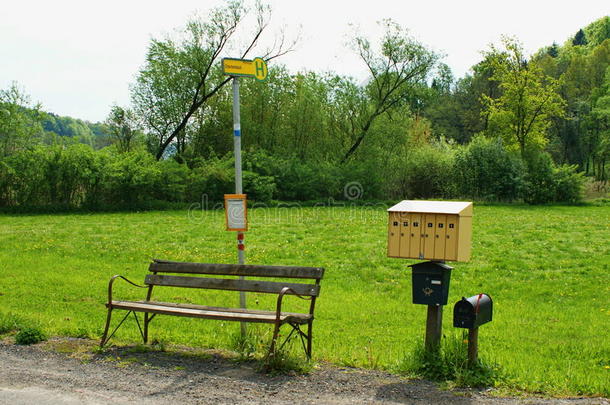 公交站。