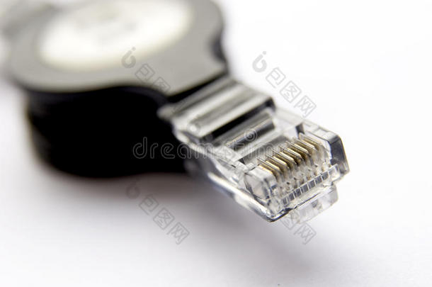 带连接器的网络电缆
