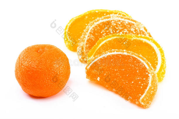 白背橘子和水果糖果片