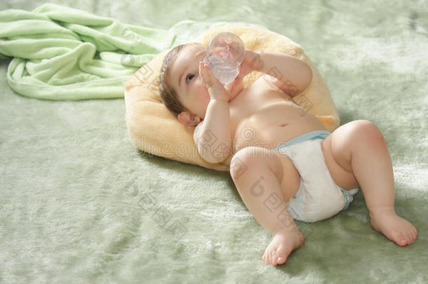 奶瓶宝宝