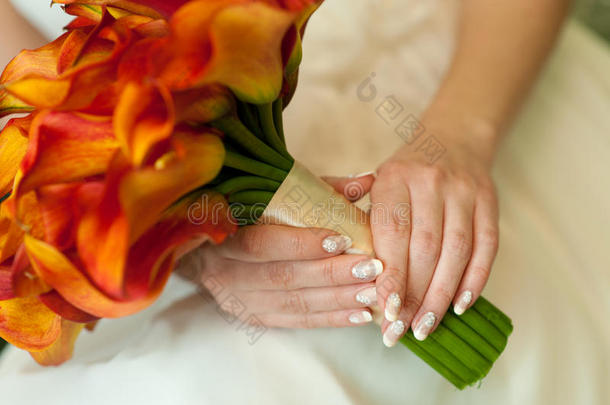 新娘手中的婚礼花束