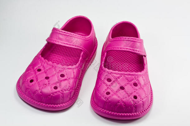 粉色童鞋