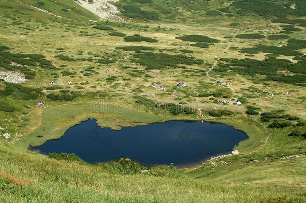 深蓝山湖