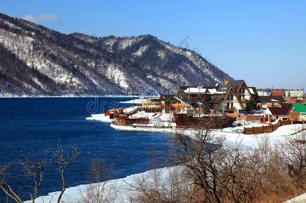利斯维扬卡定居点，贝加尔湖，俄罗斯。