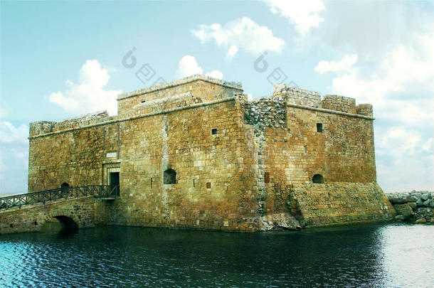 塞浦路斯帕福斯镇的古海城堡