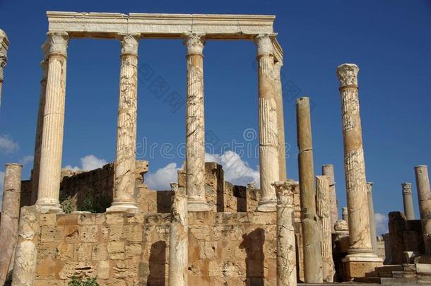 罗马柱，利比亚