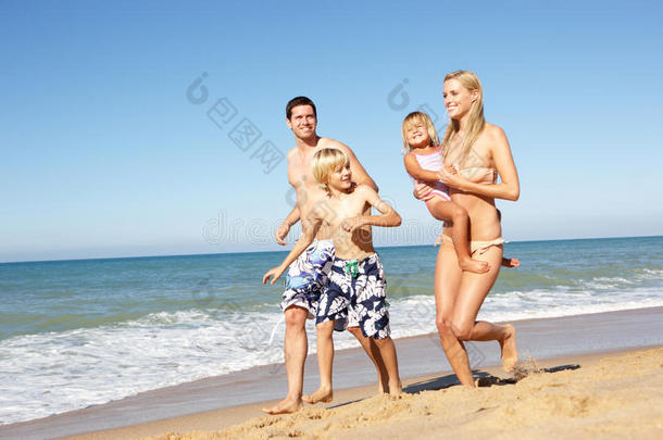 夏日<strong>海滩</strong>度假的家庭<strong>写真</strong>