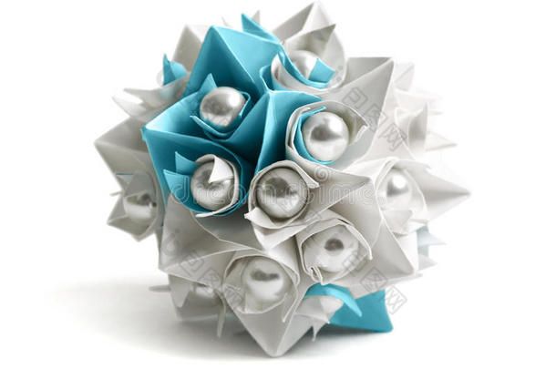 珍珠纸折纸球，装饰元素