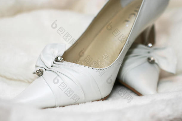 白色结婚<strong>鞋</strong>