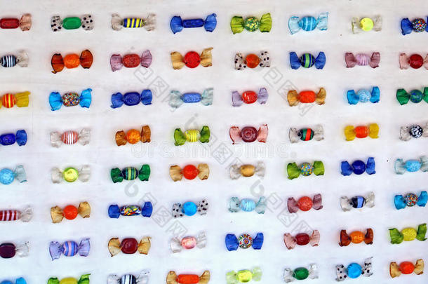 糖果彩色玻璃出售在博拉诺