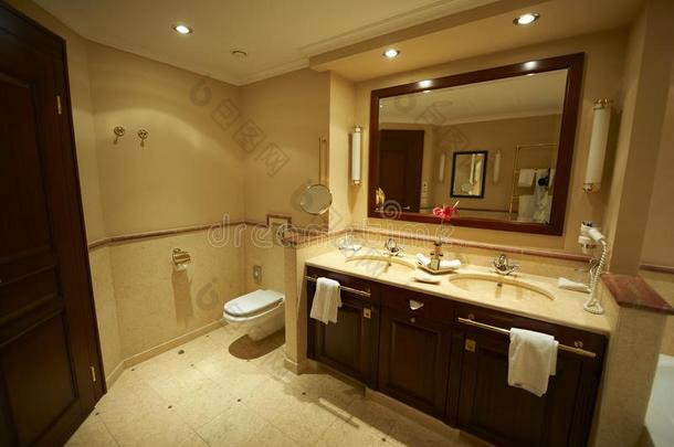 酒店现代浴室